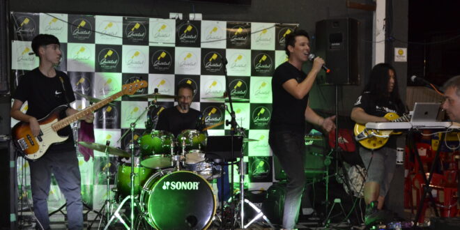 Lunaris deu show de rock, pop e sertanejo no Quintal do Nelsão