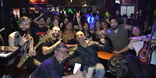 AgnusRock no Dinossauro´s Rock Bar em Jundiaí